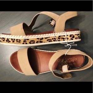 Alfred State sandals